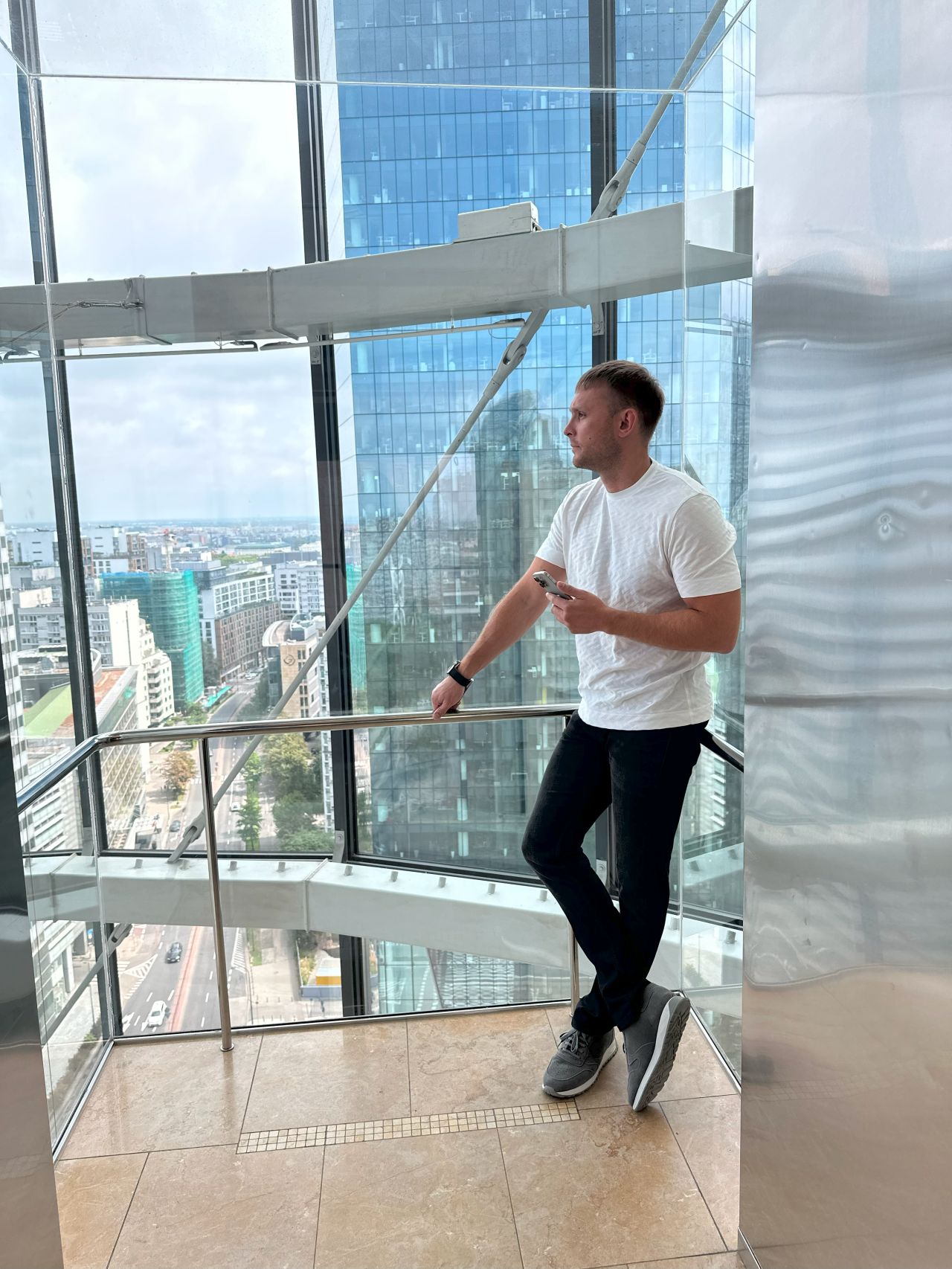 Artem Lyashanov — UAE fintech architecture advisory 2026